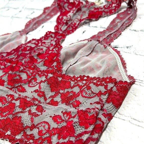 🆕 Free People Wild Roses Racerback Bra - Cloud/Ruby Combo - Size Large - Picture 11 of 16